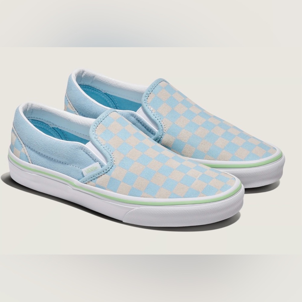 •VANS•NWT CLASSIC SLIP ON CRYSTAL BLUE & WHITE CHECKEREDBROAD & SUEDE SNEAKERS 8